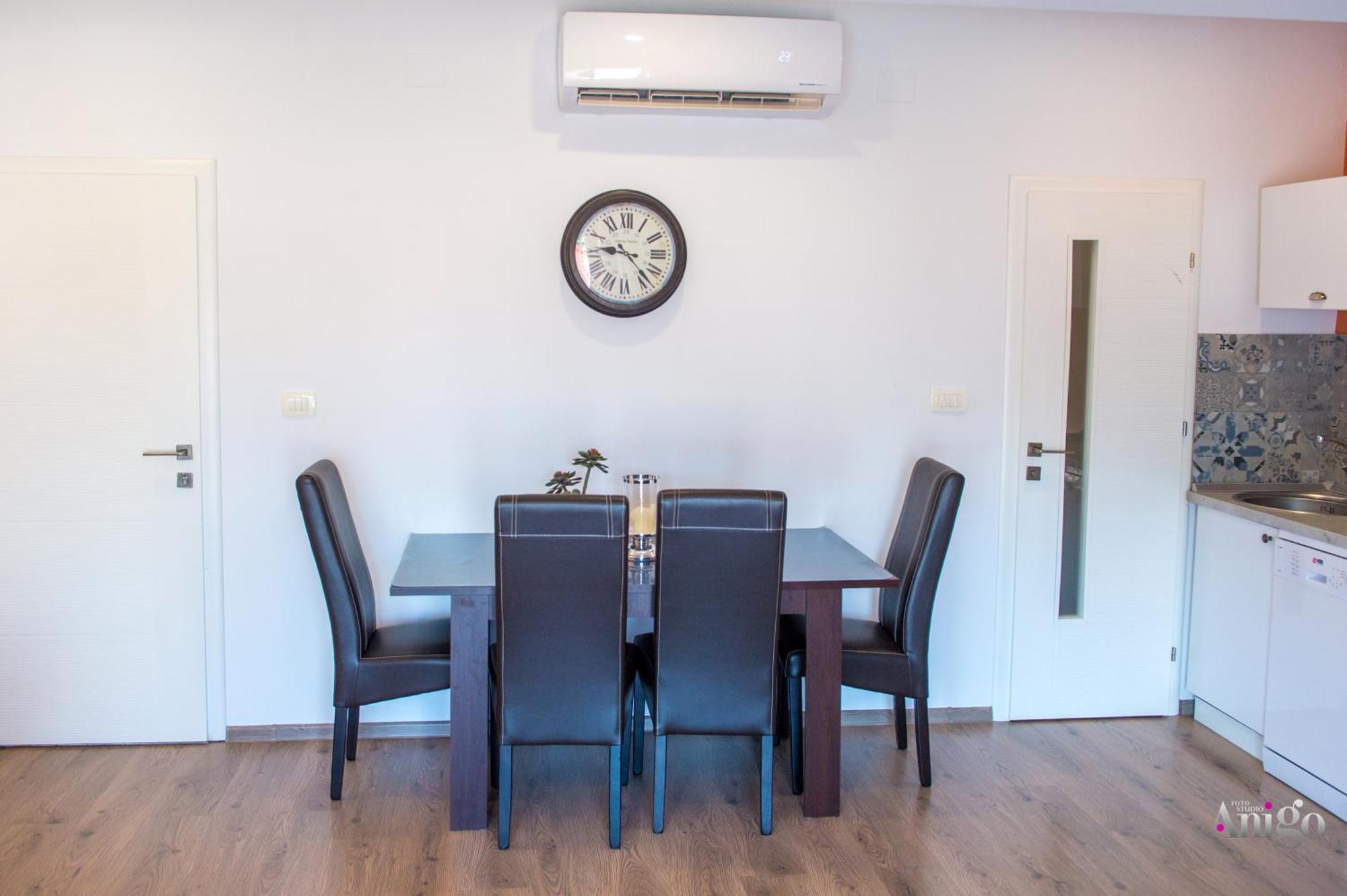 Apartments Enigma - With Private Parking モスタル エクステリア 写真