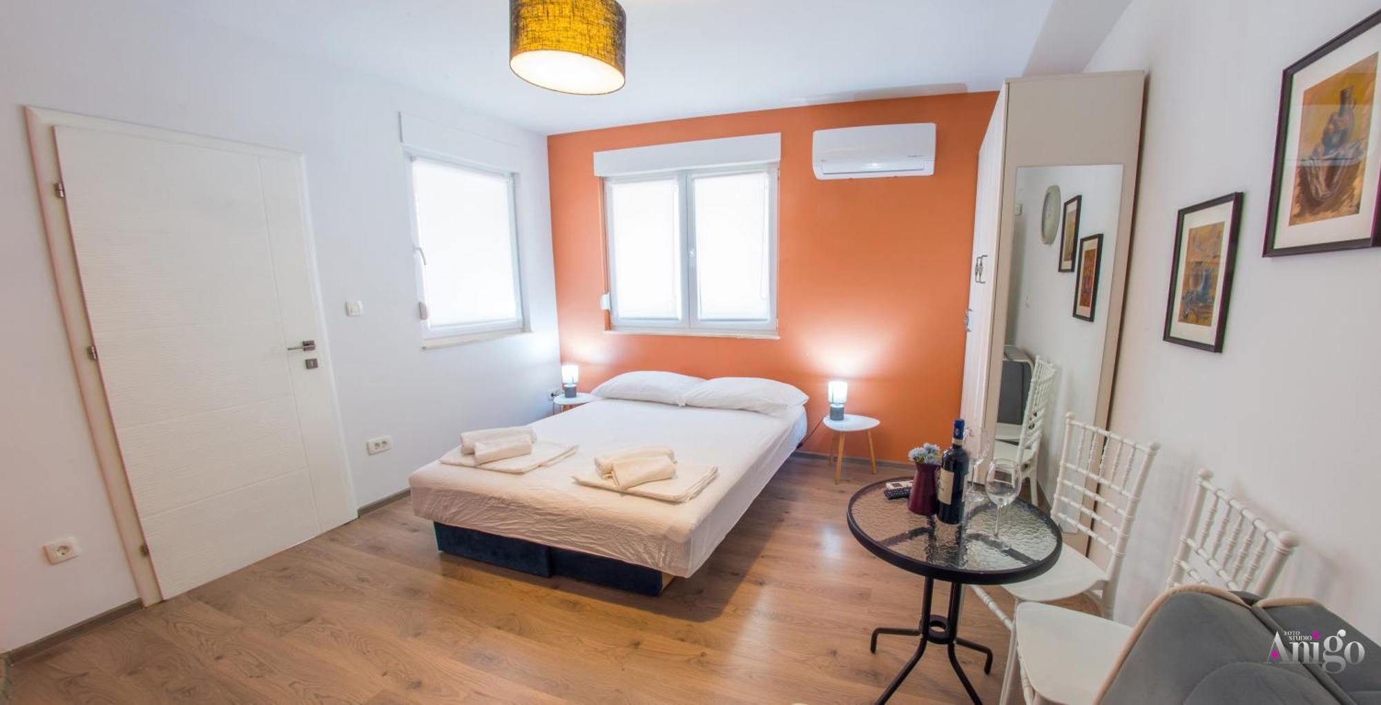 Apartments Enigma - With Private Parking モスタル エクステリア 写真