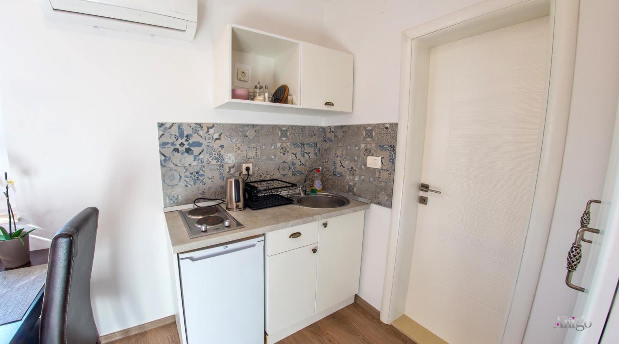 Apartments Enigma - With Private Parking モスタル エクステリア 写真